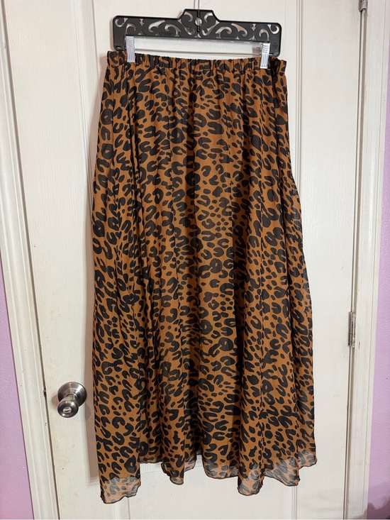 Amazon Dresses & Skirts - Leopard Print Midi Skirt XL | Brown & Black Animal Print Flowy Skirt